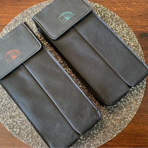 PANTONE Tints Color Guide Set - LIKE NEW - Picture 2 of 7